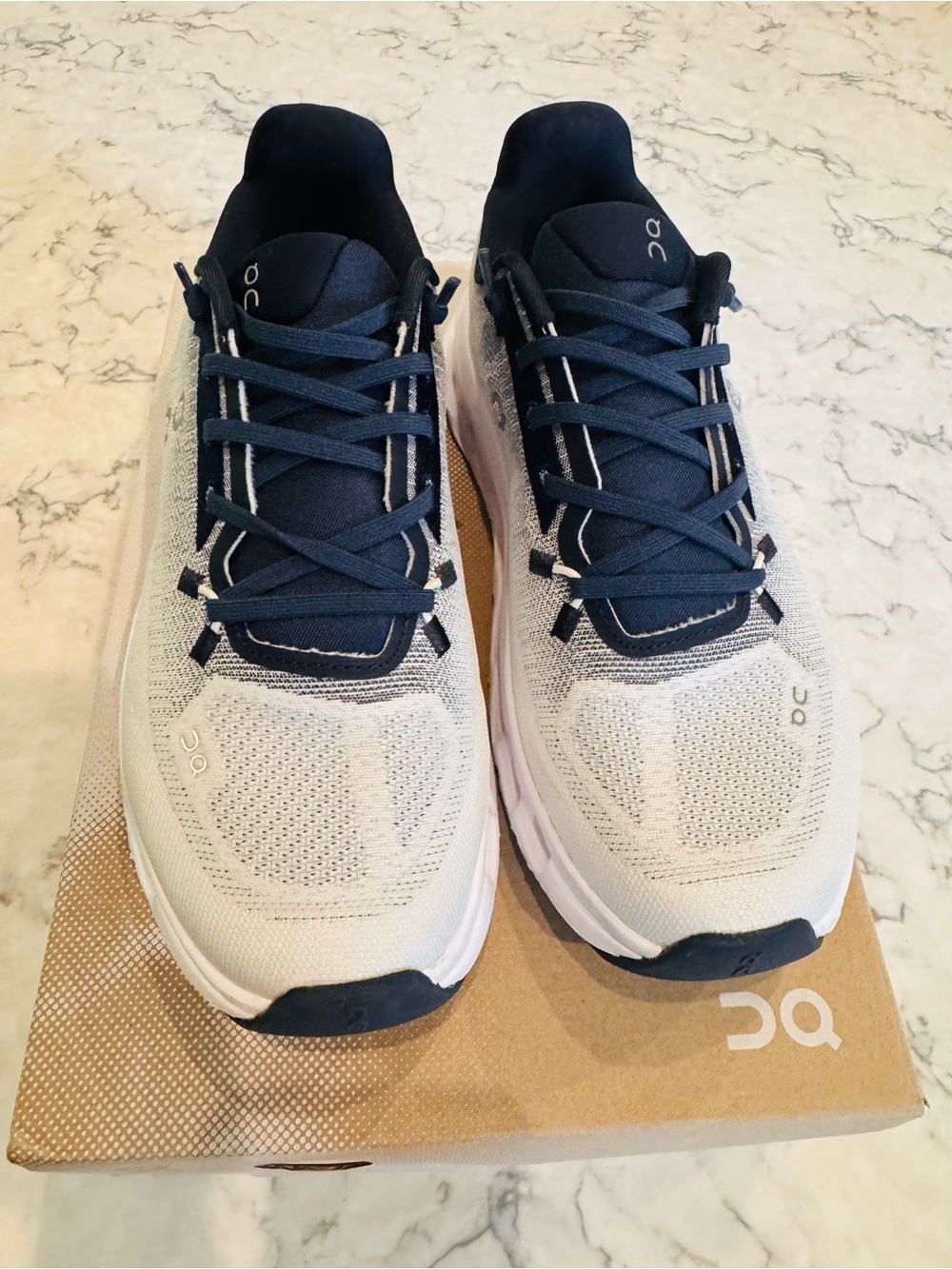 On Cloudswift Women's Athletic Shoes - White gray and Navy - Picture 4 of 10